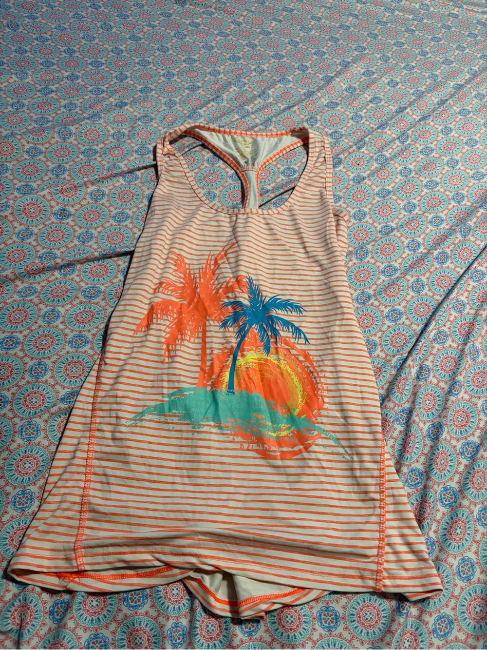 Small women tank